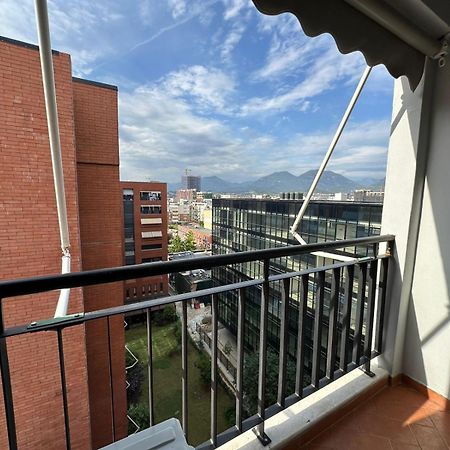 Your Apart Hotel Tirana Exteriör bild